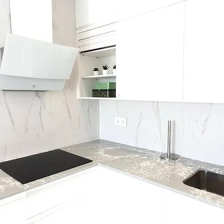 Skol 645. Exclusive Three Bedrooms With Sea Views *