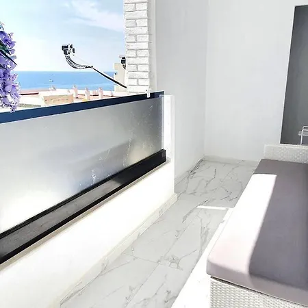 Apartment Skol 645. Exclusive Three Bedrooms With Sea Views Marbella