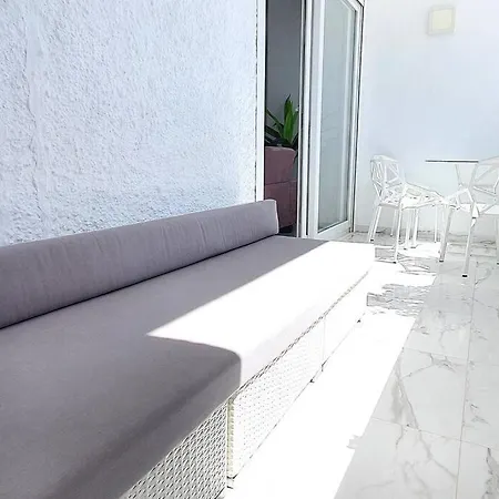 Apartment Skol 645. Exclusive Three Bedrooms With Sea Views