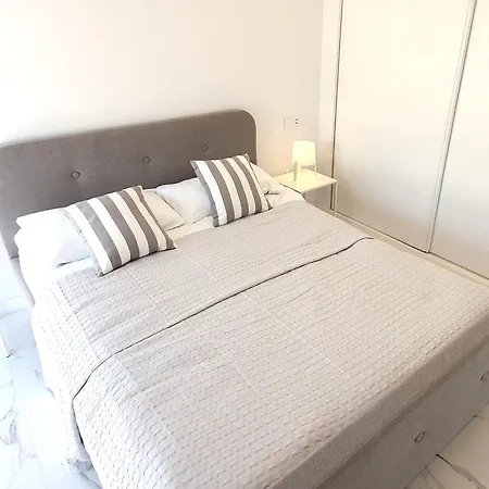 Apartamento Skol 645. Exclusive Three Bedrooms With Sea Views