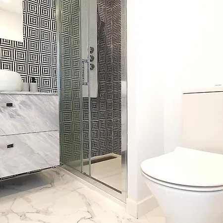 Skol 645. Exclusive Three Bedrooms With Sea Views * Marbella