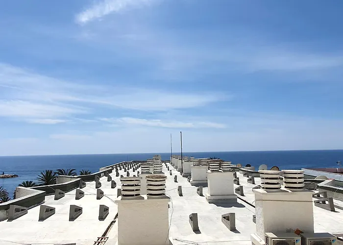 Skol 645. Exclusive Three Bedrooms With Sea Views *