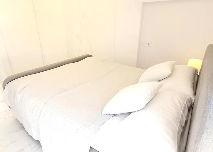 Skol 645. Exclusive Three Bedrooms With Sea Views