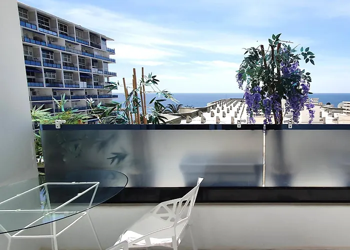 Skol 645. Exclusive Three Bedrooms With Sea Views Μαρμπέλλα