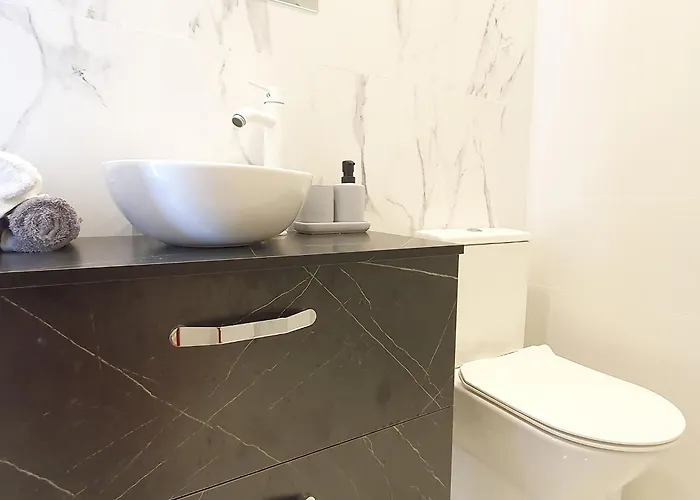 Skol 645. Exclusive Three Bedrooms With Sea Views アパート *
