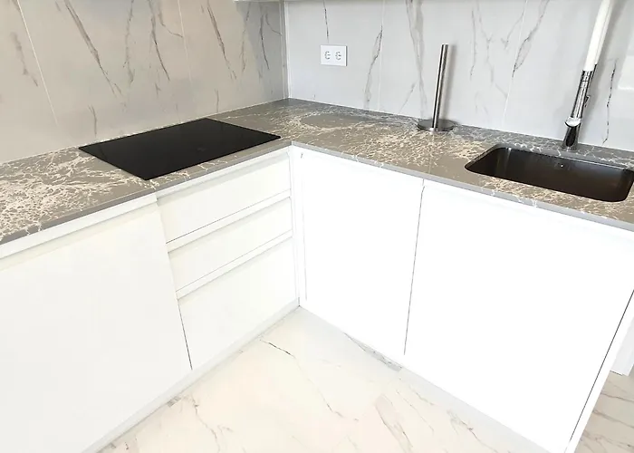 Skol 645. Exclusive Three Bedrooms With Sea Views *