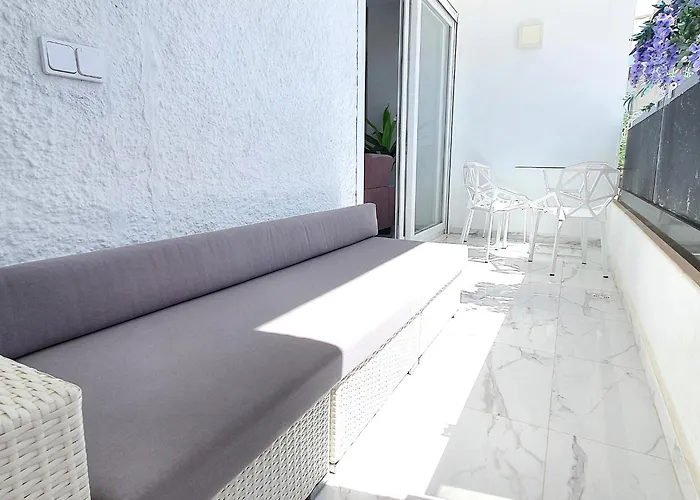 Skol 645. Exclusive Three Bedrooms With Sea Views