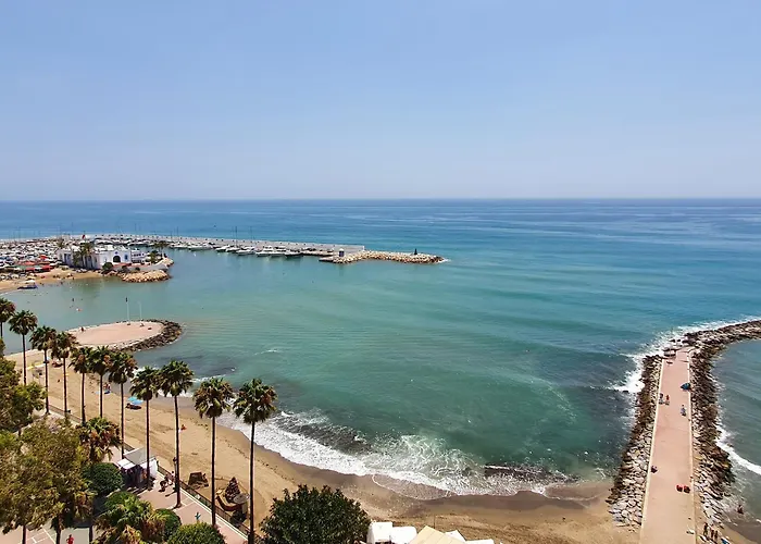 Skol 645. Exclusive Three Bedrooms With Sea Views アパート