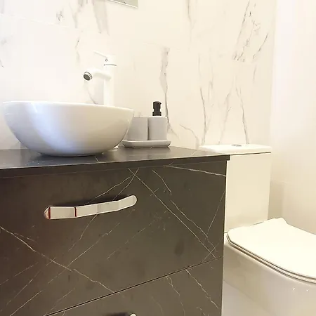 Skol 645. Exclusive Three Bedrooms With Sea Views Apartament *